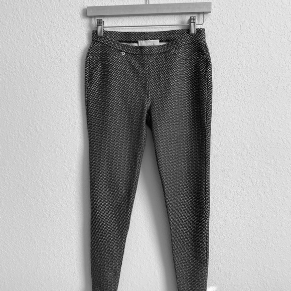 Michael Kors Women’s Leggings size S/P. Petite. Gray & White with 2 Back pockets - Picture 9 of 15